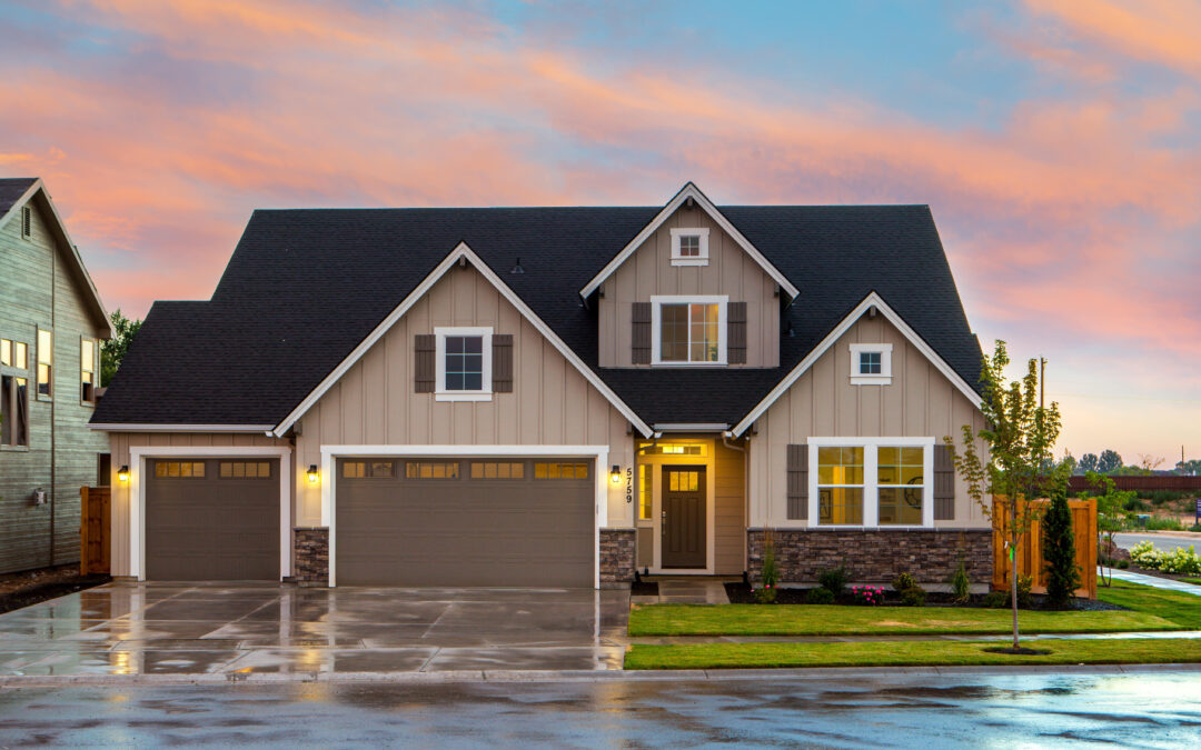 Your Reliable Vinyl Siding Specialist in Covington: Advanced Roofing and Siding