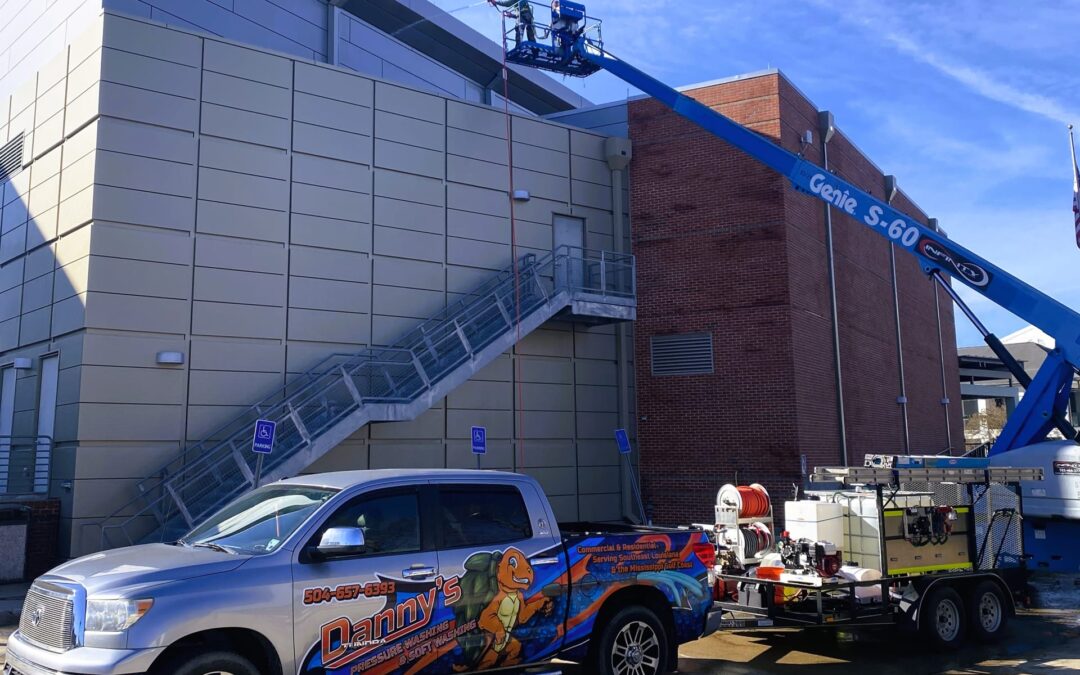 commercial pressure washing service