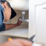 plumbing-fixing-pipes