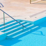 outdoor-swimming-pool-with-staircase
