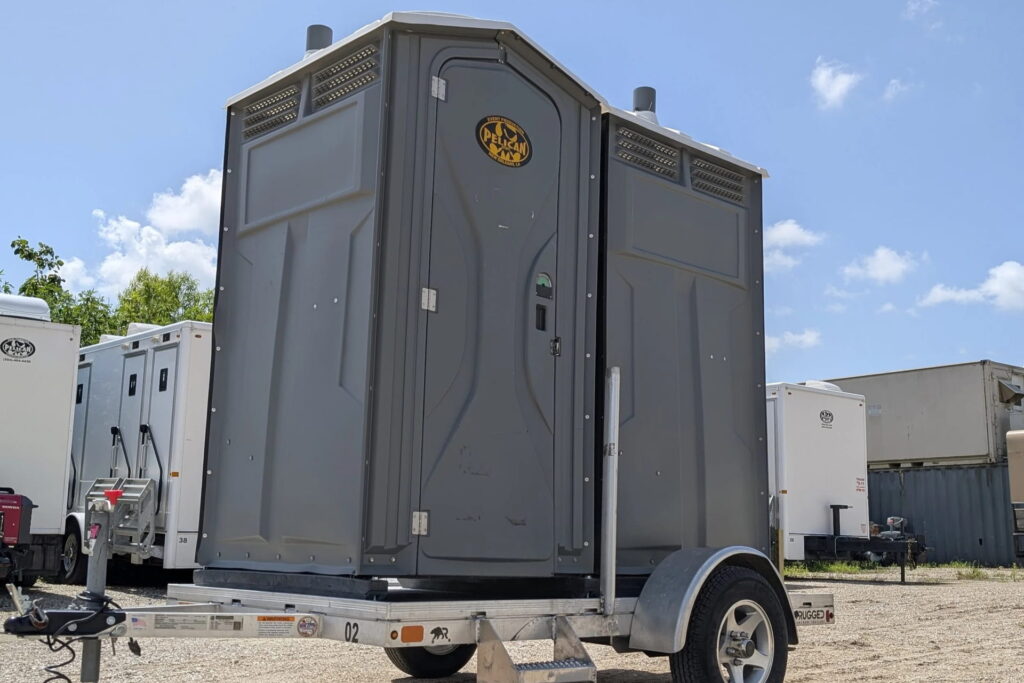 porta potties porta potties